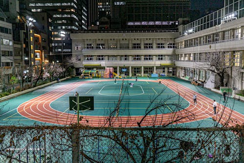 德天空：凯恩没考虑明夏离队，他希望在拜仁至少待到2027年